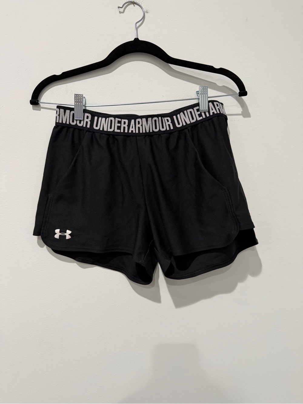 Under Armour Black Women's Athletic Shorts with Logo Waistband